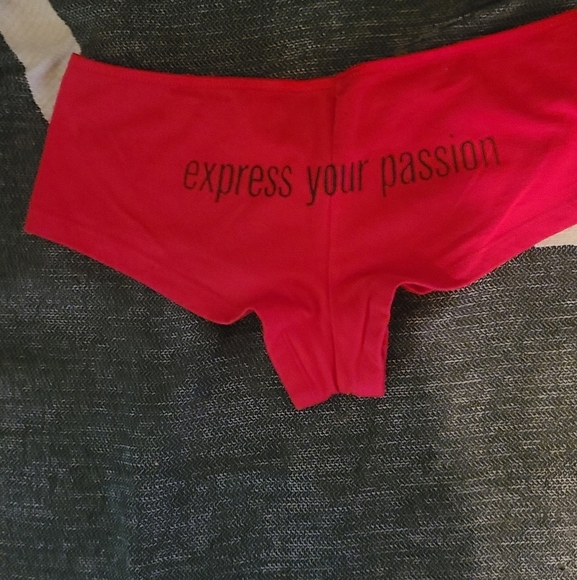 Shades of love booty shorts red sz large - Picture 3 of 4